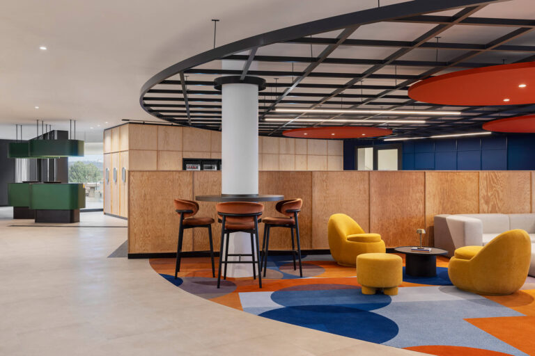 lobby 03